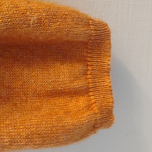 Ladies Cashmere Sweater - Picture 9 of 9